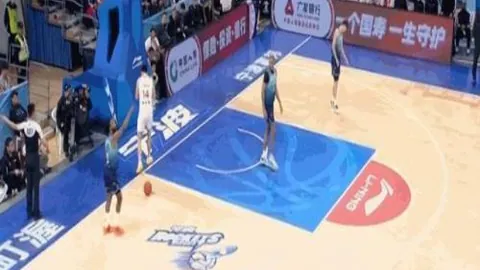 郑钦文非凡荣耀，大满贯亚军创纪录，排名跃升新高度